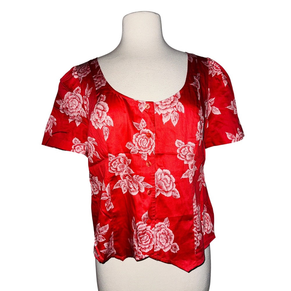 WB6 ModCloth Floral Button-Up Top Red Roses Cotton Blouse Short Sleeve